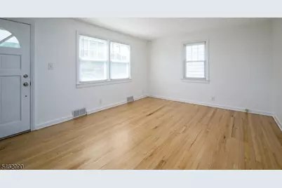 180 Mountainview Ave, Nutley, NJ 07110 - Photo 23