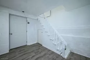 180 Mountainview Ave, Nutley, NJ 07110 - Photo 9