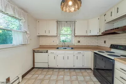 66 Hunters Lane, Sparta Township, NJ 07871 - Photo 9