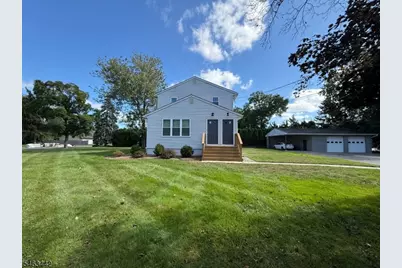 391 Hollywood Ave, Fairfield, NJ 07004 - Photo 1