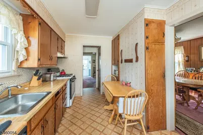 19 Whittlesey Ave, West Orange Township, NJ 07052 - Photo 9