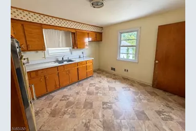 1406 Bower St, Linden, NJ 07036 - Photo 5