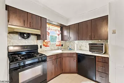 211 Martin Ave, Clifton, NJ 07012 - Photo 13