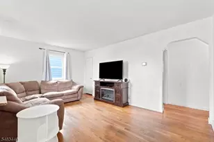 211 Martin Ave, Clifton, NJ 07012 - Photo 7