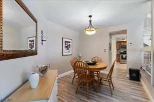 112 Bluebird Dr, Hillsborough Township, NJ 08844 - Photo 9