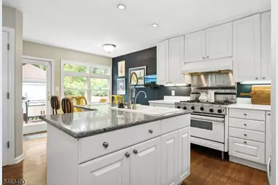 115 Maplewood Ave, Maplewood, NJ 07040 - Photo 17