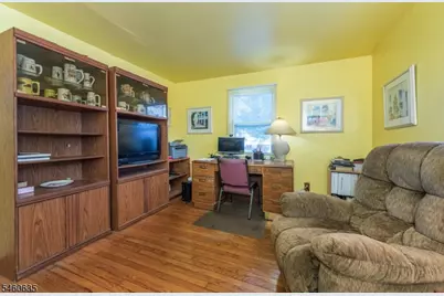 97 Van Dam Ave, Bloomingdale, NJ 07403 - Photo 17