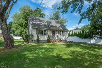 97 Van Dam Ave, Bloomingdale, NJ 07403 - Photo 3