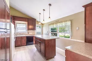 233 Henry Ct, North Plainfield, NJ 07060 - Photo 13