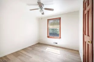 233 Henry Ct, North Plainfield, NJ 07060 - Photo 15