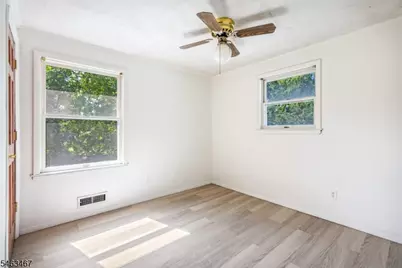233 Henry Ct, North Plainfield, NJ 07060 - Photo 17