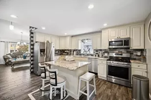 147 James St, Woodbridge Township, NJ 08861 - Photo 11