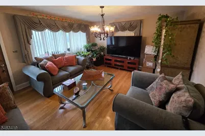 2013 Ingalls Ave, Linden, NJ 07036 - Photo 3