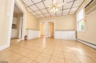 31 Blakely Pl, Garfield, NJ 07026 - Photo 9