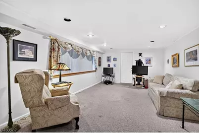 38 Sherwood Ave, East Brunswick Township, NJ 08816 - Photo 13