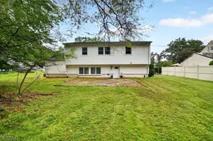 38 Sherwood Ave, East Brunswick Township, NJ 08816 - Photo 15