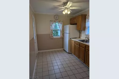 46 Navajo Ave, Parsippany, NJ 07034 - Photo 19