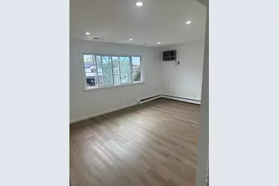 739 Lake Ave, Lyndhurst Township, NJ 07071 - Photo 5