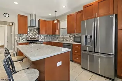 102 Delmar Pl, Irvington, NJ 07111 - Photo 25