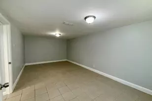 44 Drake Rd, Franklin Township, NJ 08873 - Photo 3
