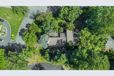 15 McDonough Pl, North Caldwell, NJ 07006 - Photo 47