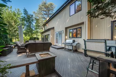 15 McDonough Pl, North Caldwell, NJ 07006 - Photo 41