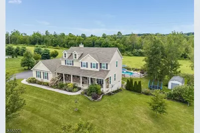 10 Highlands Way, Lopatcong Township, NJ 08865 - Photo 3