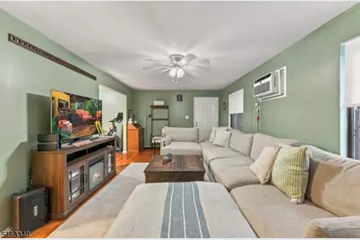 76M Farm Rd, Hillsborough Township, NJ 08844 - Photo 13