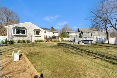 58 Edgewood Dr, Florham Park, NJ 07932 - Photo 39