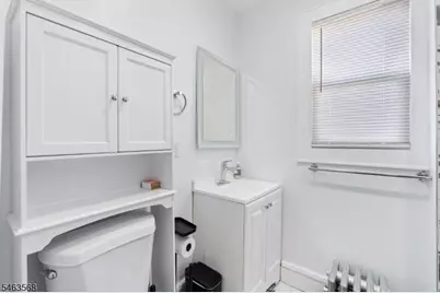 21 Huntington Ter, Newark, NJ 07112 - Photo 9