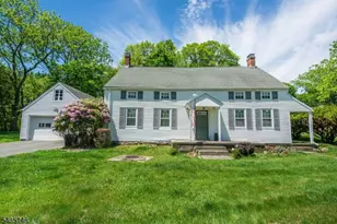 34 Unneberg Ave, Roxbury Township, NJ 07876 - Photo 1