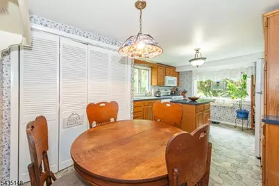 34 Unneberg Ave, Roxbury Township, NJ 07876 - Photo 19
