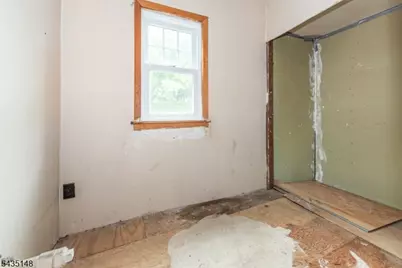 34 Unneberg Ave, Roxbury Township, NJ 07876 - Photo 23