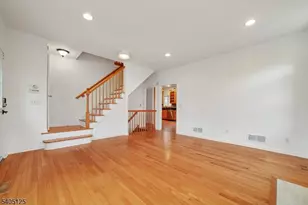 17 Grove St, Summit, NJ 07901 - Photo 3