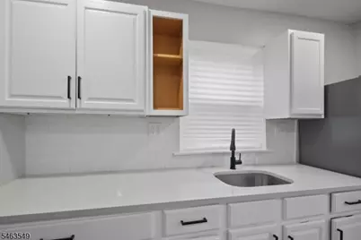196 Smith St #1, Newark, NJ 07106 - Photo 13