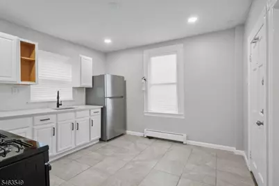 196 Smith St #1, Newark, NJ 07106 - Photo 11