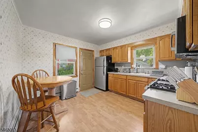 10-22 2nd St, Fair Lawn, NJ 07410 - Photo 3