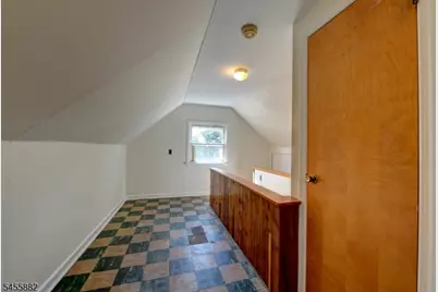 8 Tyler Ct, Clifton, NJ 07012 - Photo 15