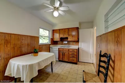 8 Tyler Ct, Clifton, NJ 07012 - Photo 7