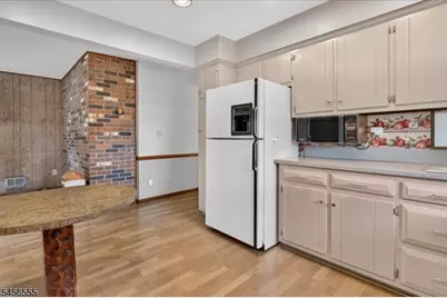 115 Old York Rd, Raritan Township, NJ 08551 - Photo 11