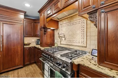 15 Chapel Pl, Wayne, NJ 07470 - Photo 17
