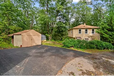 19 Skyland Ave, Wanaque, NJ 07420 - Photo 31