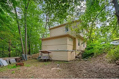 19 Skyland Ave, Wanaque, NJ 07420 - Photo 29