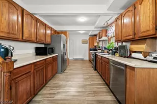 19 Skyland Ave, Wanaque, NJ 07420 - Photo 11