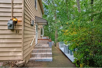 19 Skyland Ave, Wanaque, NJ 07420 - Photo 27