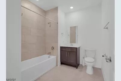 11 Veterans Way #121, Morris Plains, NJ 07950 - Photo 11