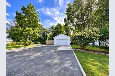 22 Gates Ave, Summit, NJ 07901 - Photo 25