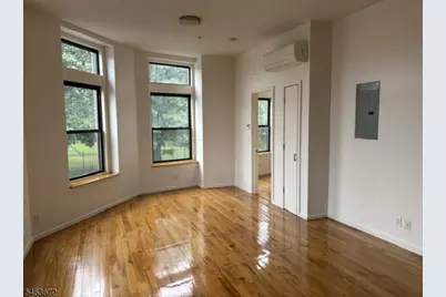 1086 S Orange Ave #3, Newark, NJ 07106 - Photo 11