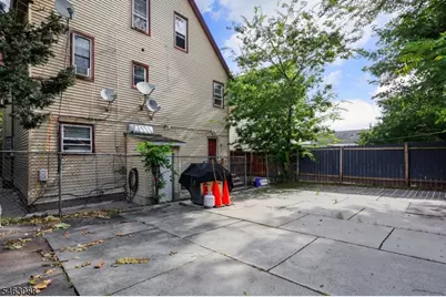 49 Paulison Ave, Passaic, NJ 07055 - Photo 29