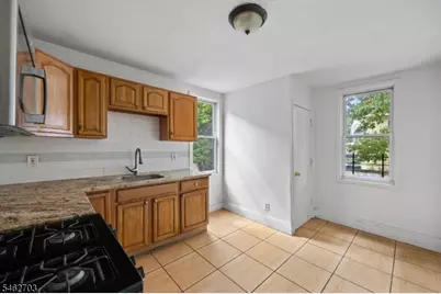 891 S 14th St, Newark, NJ 07108 - Photo 11